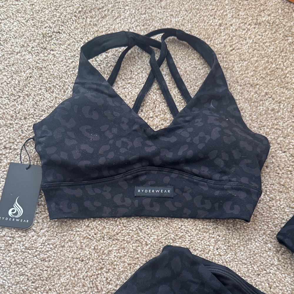 Ryderwear Black Leopard Sports Bra and Shorts - Picture 2 of 4